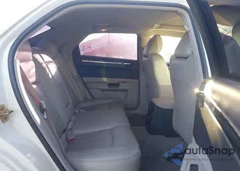 2006 Chrysler 300C z USA, uszkodzony, nr VIN 2C3KA63HX6H356944